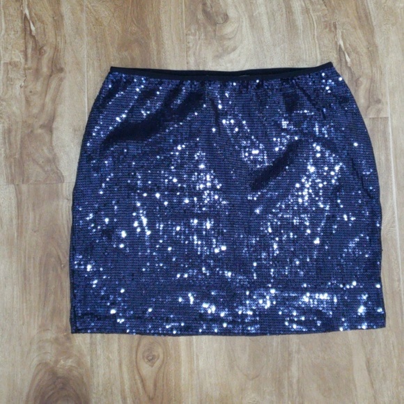 Sequin Skirt Size L. Navy Blue Color - Picture 1 of 3